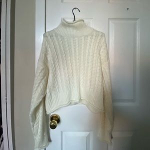 Cream cableknit sweater size M